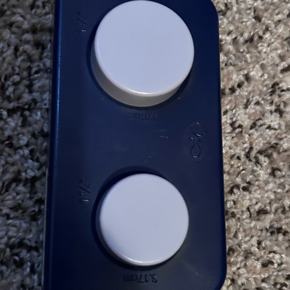 Creative Memories Paper Punch Cutter Scalloped Square & Circle Lot of 2 - Picture 4 of 7